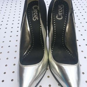 Sam edelans circus heels silver and black